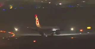 দেশে পৌঁছেছে ওসমান হাদির মরদেহ